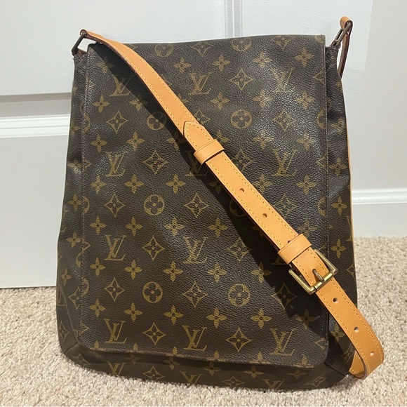Louis Vuitton Handbags - Louis Vuitton Musette Salsa GM